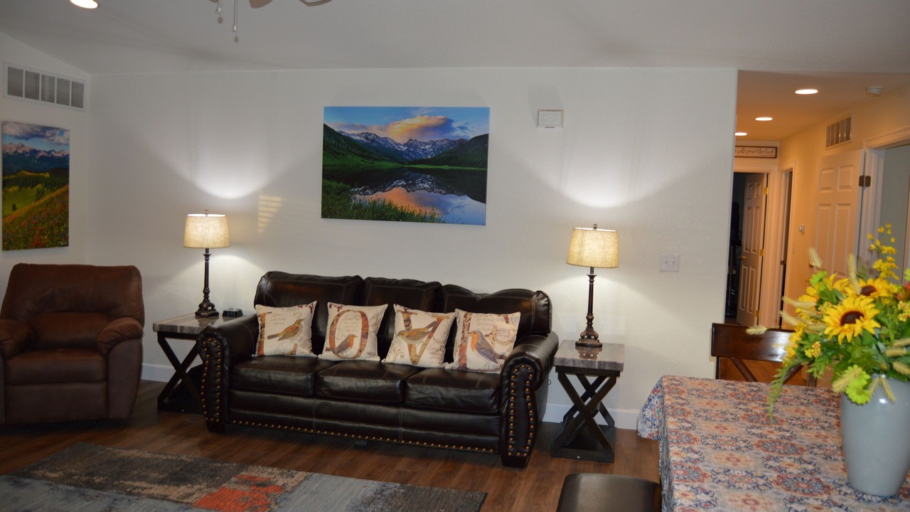 Photo of Livingroom in Northglenn