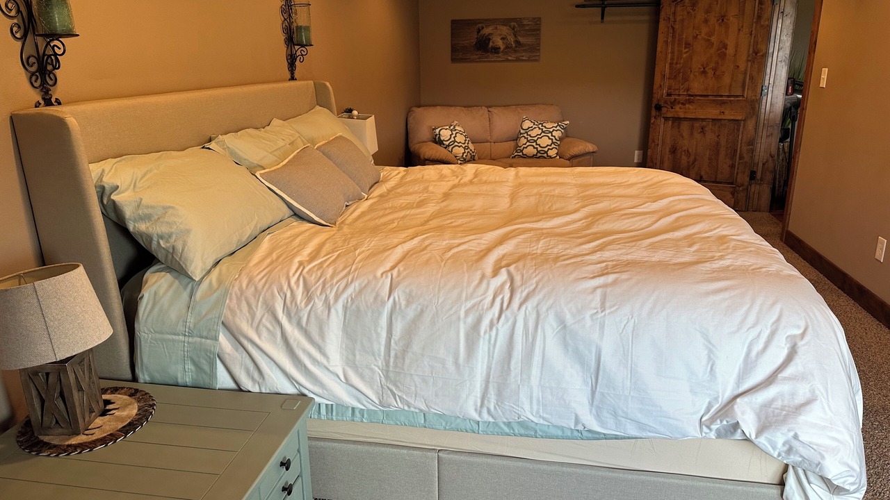 Photo of Bedroom in Severance