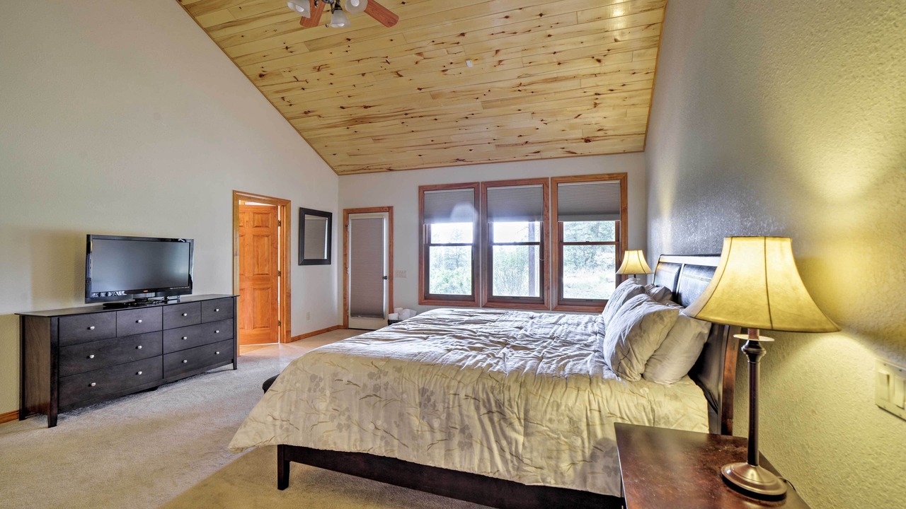 Photo of Bedroom in Twin Creek Village