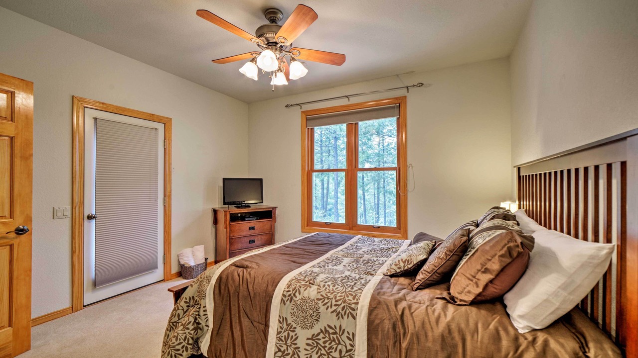 Photo of Bedroom in Twin Creek Village
