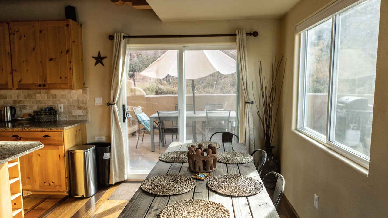 Photo of Bedroom in Manitou Springs Historic District