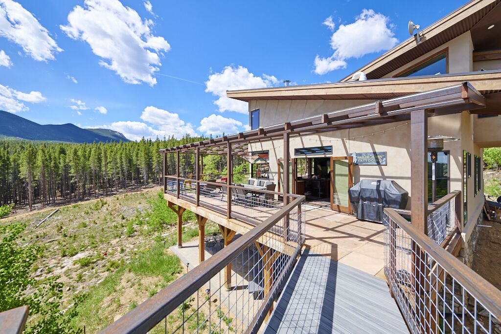 Photo of Outdoor in Black Hawk
