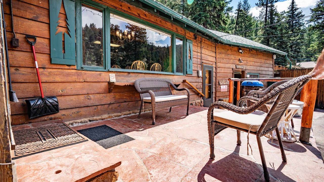 Photo of Patio Balcony in Evergreen