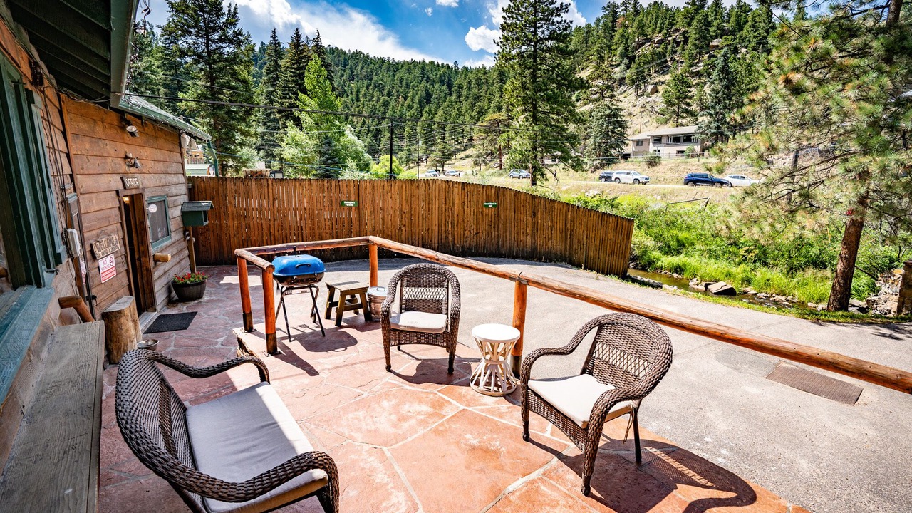 Photo of Patio Balcony in Evergreen