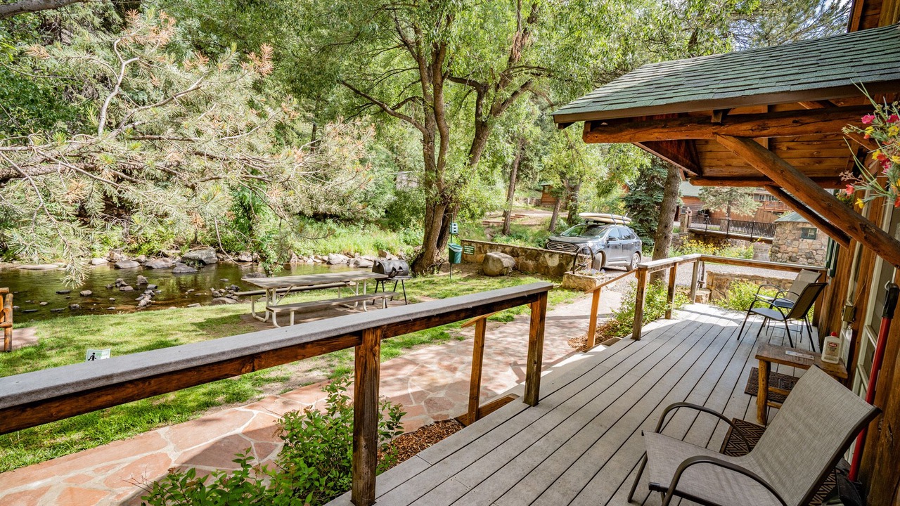 Photo of Patio Balcony in Evergreen