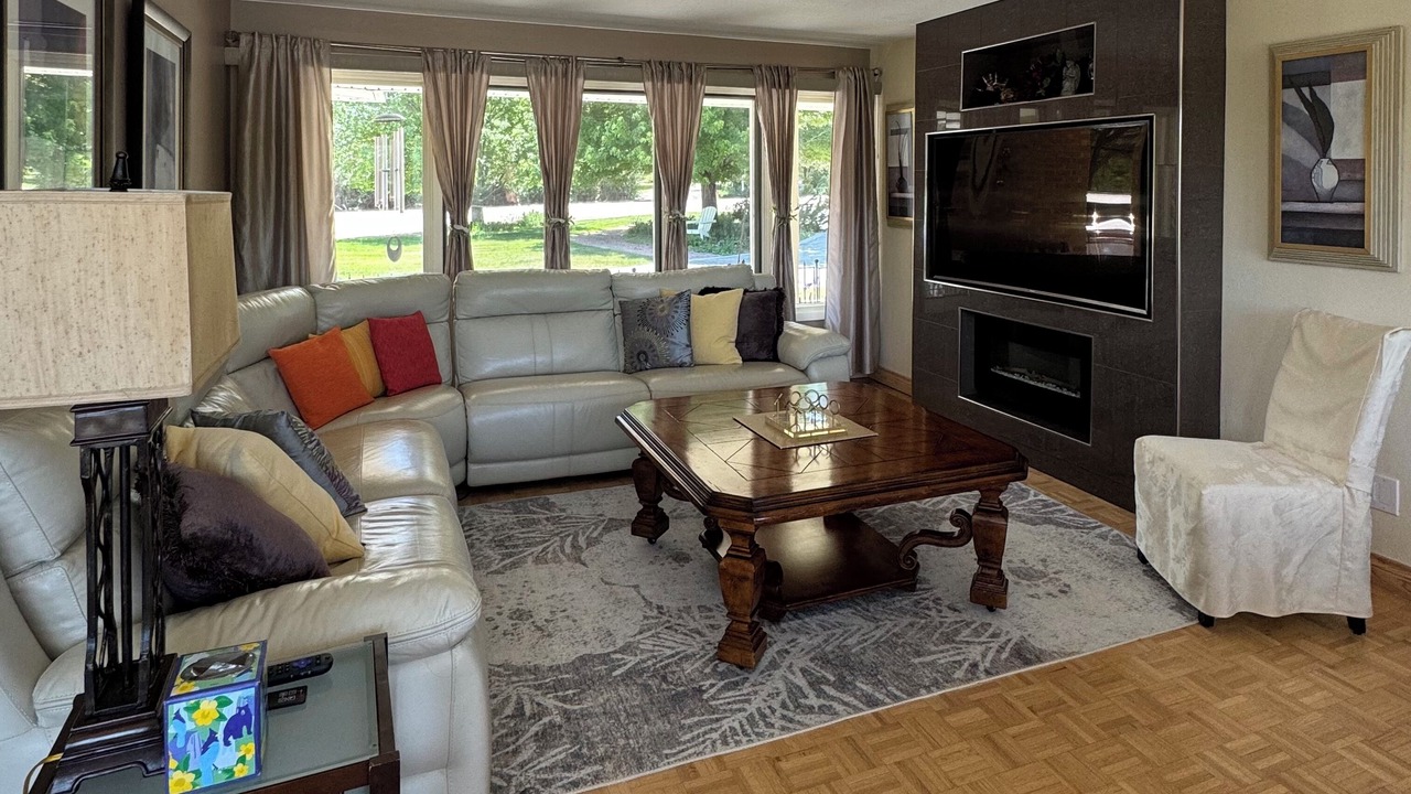Photo of Livingroom in Broadmoor