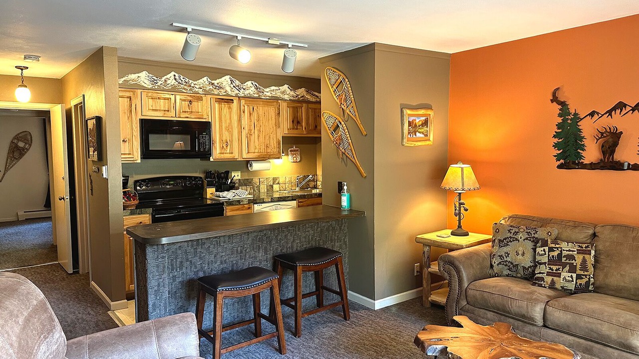 Photo of Livingroom in Estes Park