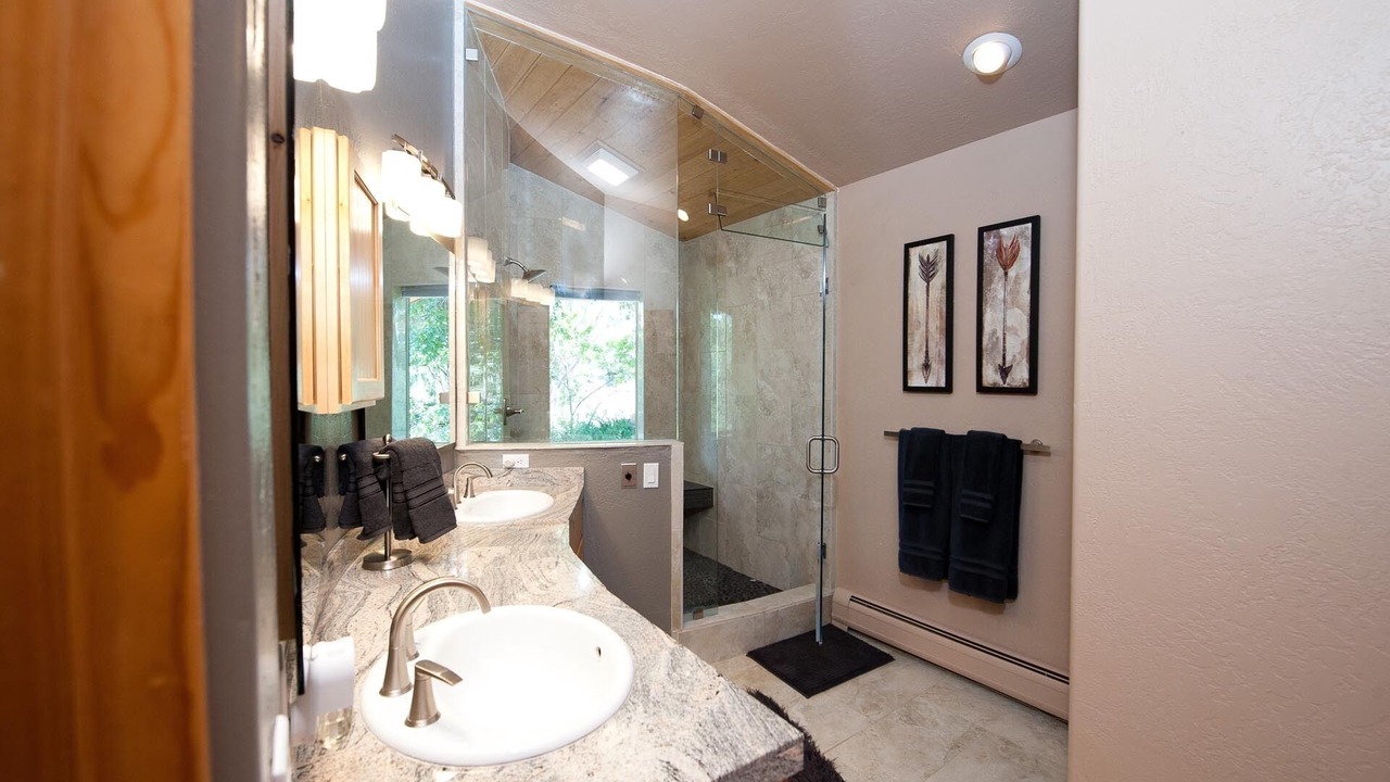 Photo of Bathroom in Durango - Purgatory