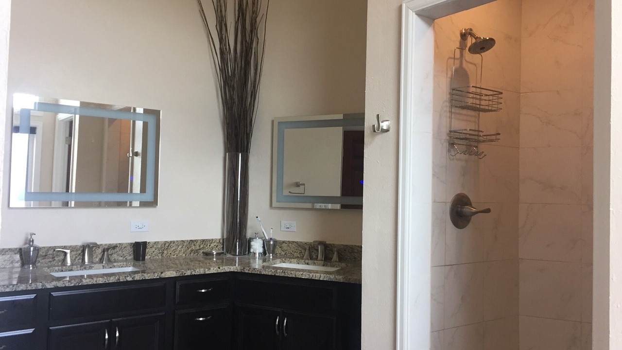 Photo of Bathroom in Golden