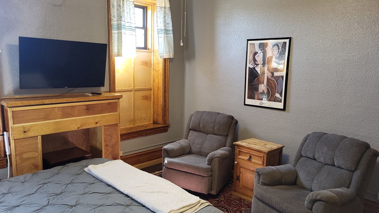 Photo of Bedroom in Del Norte