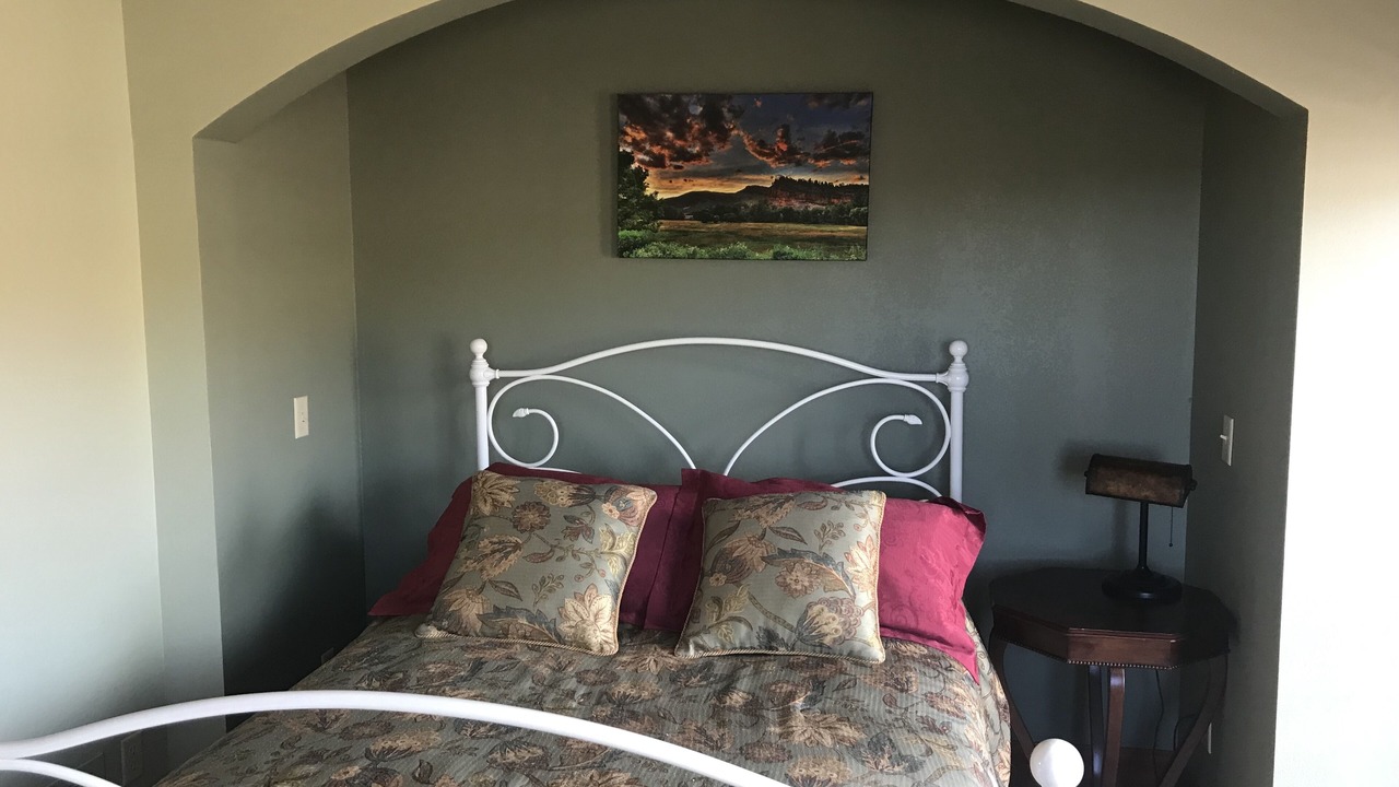 Photo of Bedroom in Lyons