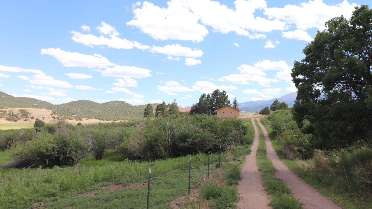 Photo of Outdoor in Hillside
