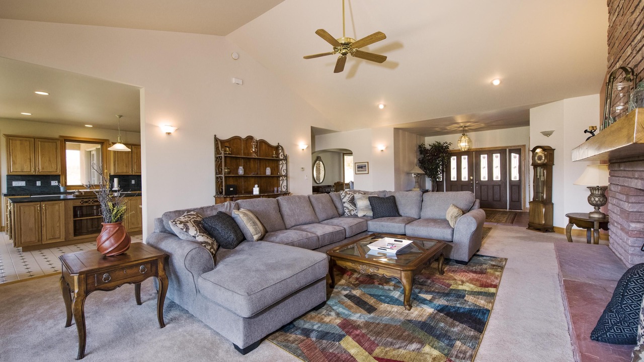 Photo of Livingroom in Hillside