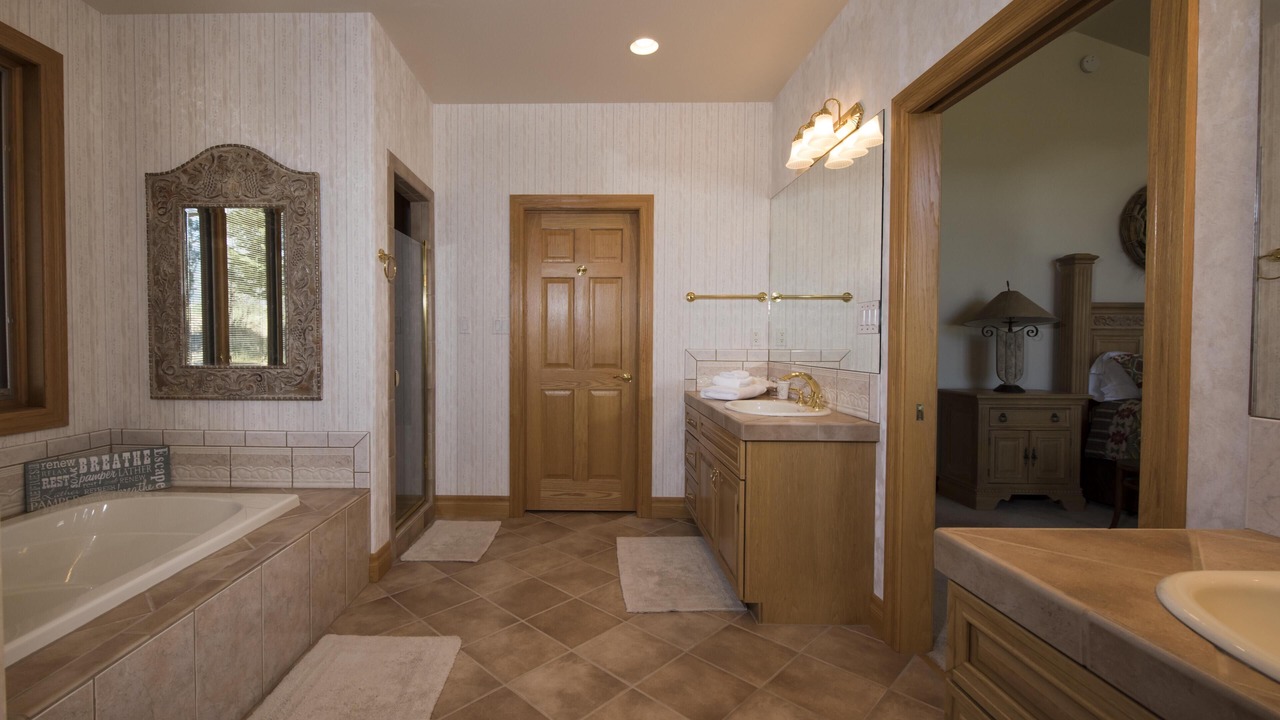 Photo of Bathroom in Hillside