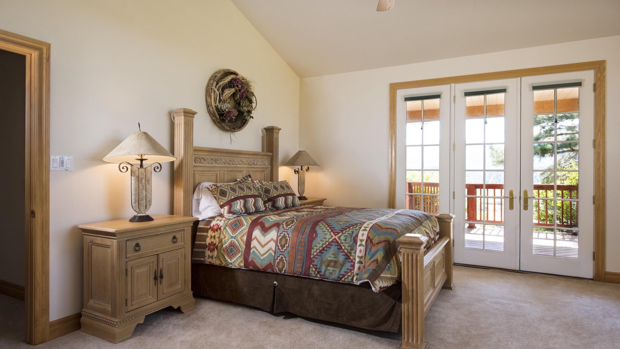 Photo of Bedroom in Hillside