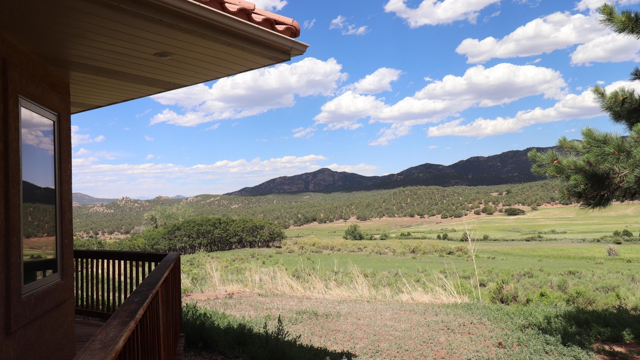 Photo of Outdoor in Hillside