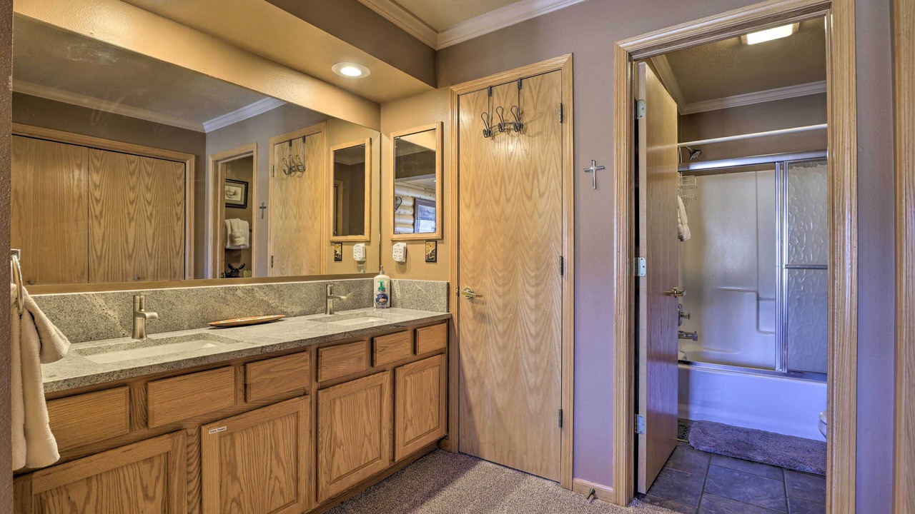 Photo of Bathroom in Grand Lake