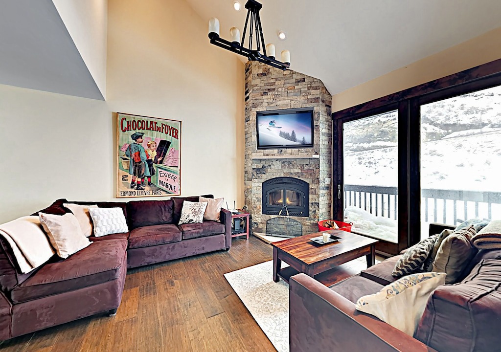 Photo of Livingroom in Intermountain