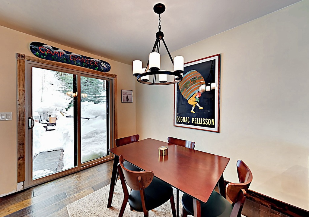 Photo of Livingroom in Intermountain