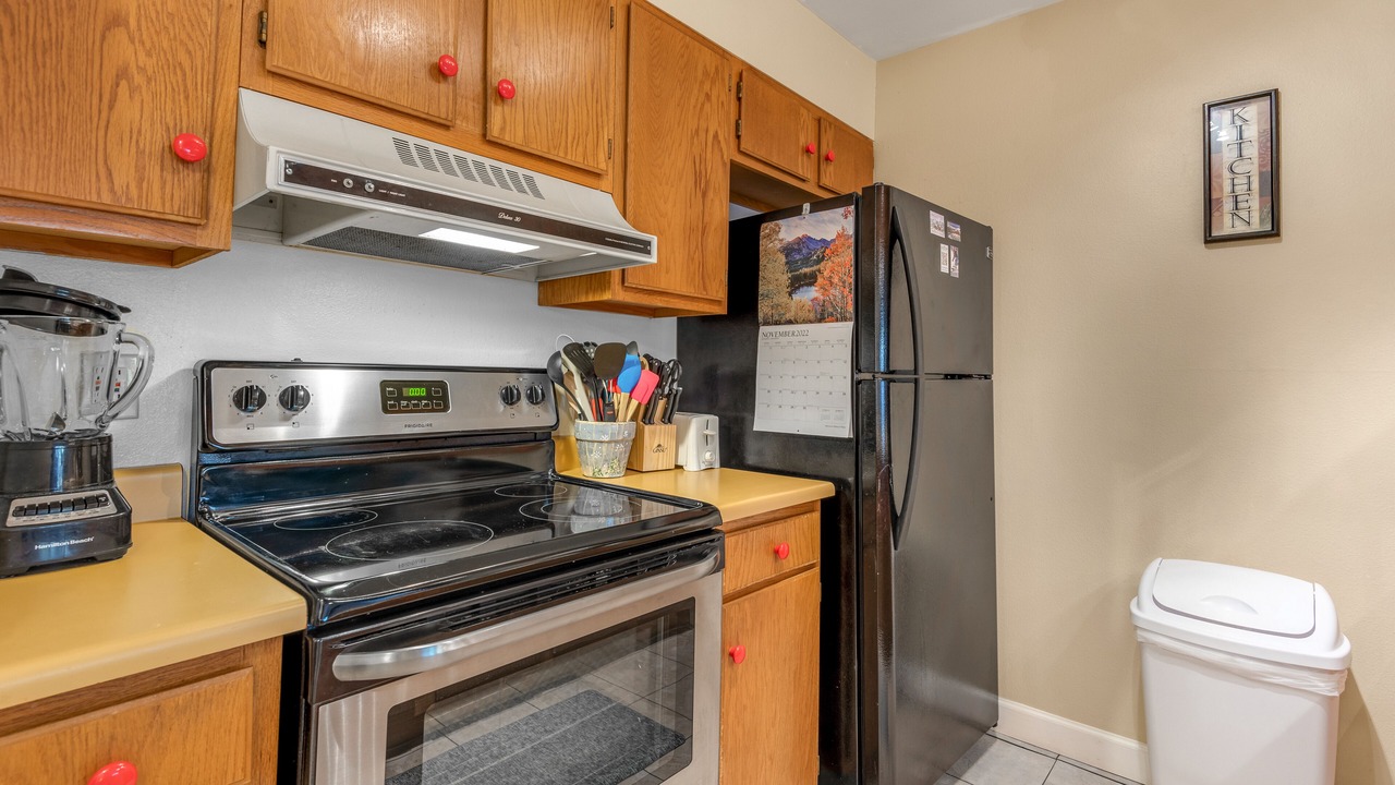 Photo of Kitchen in Peak 8