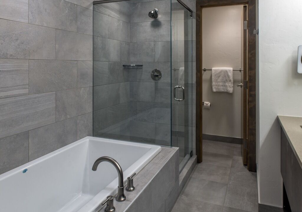 Photo of Bathroom in Boulder Ridge