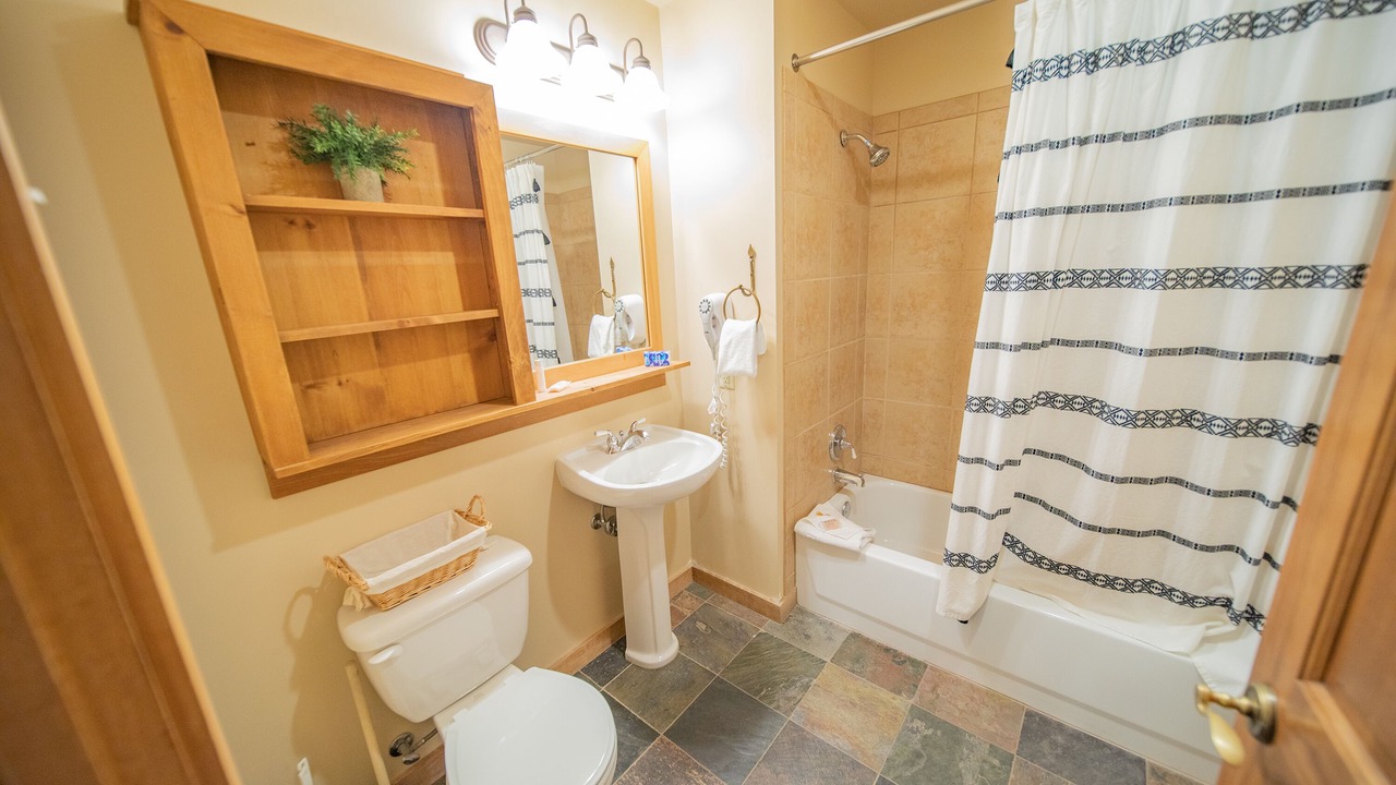 Photo of Bathroom in Montezuma