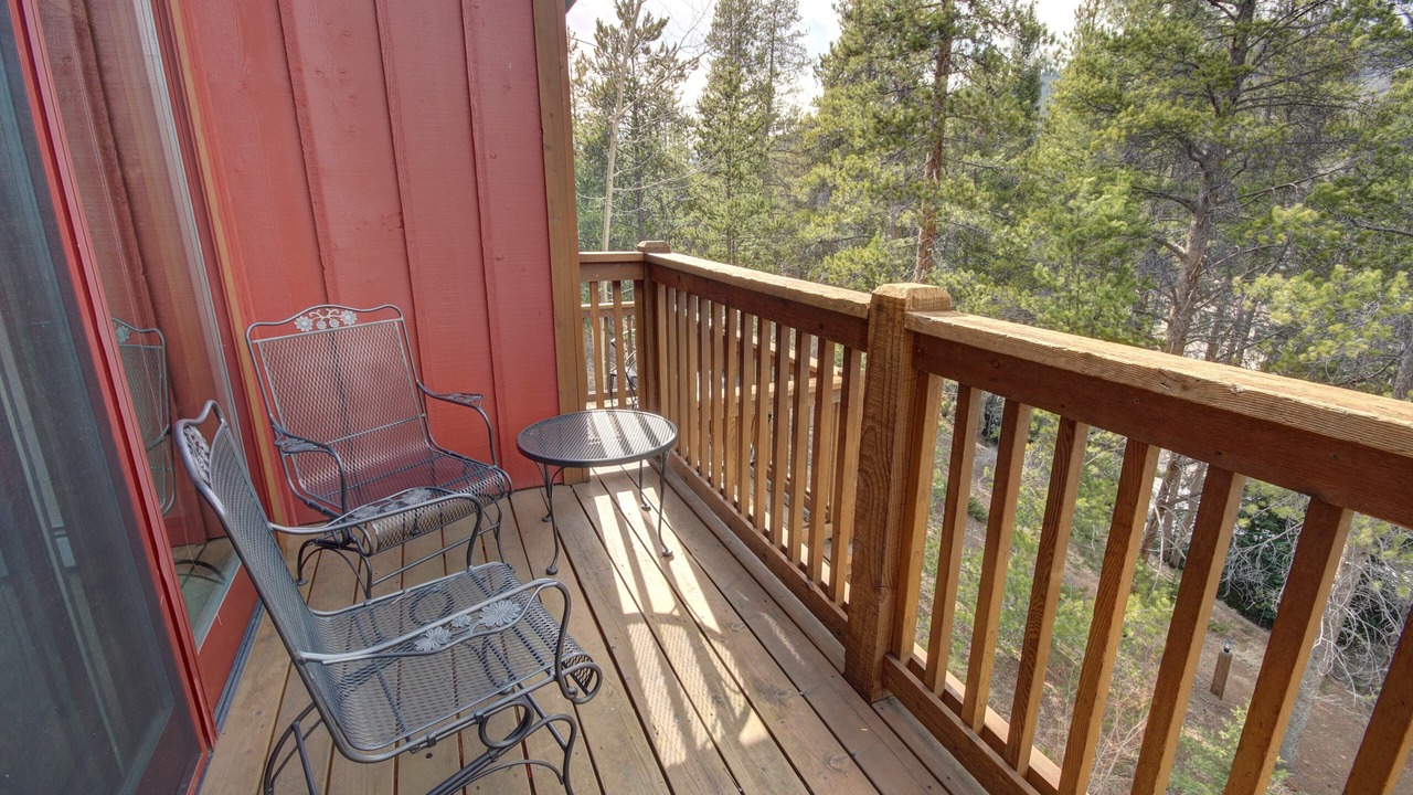Photo of Patio Balcony in Lakeside Village