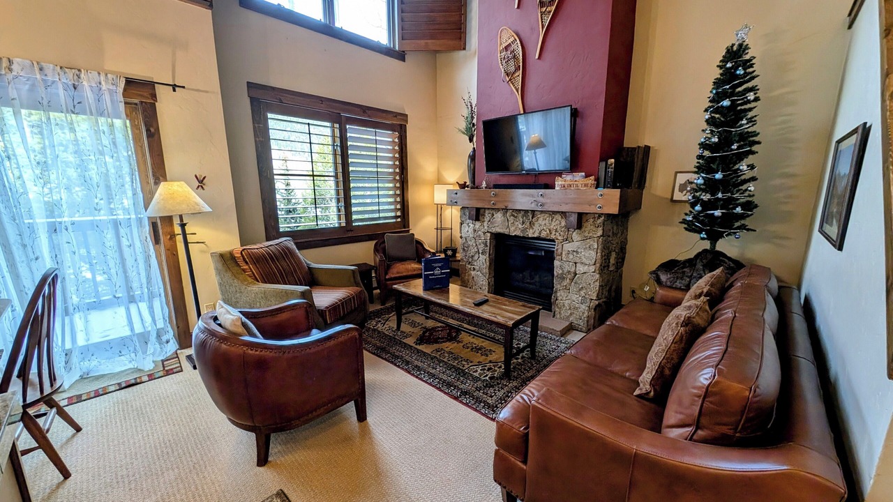 Photo of Bedroom in Lakeside Village