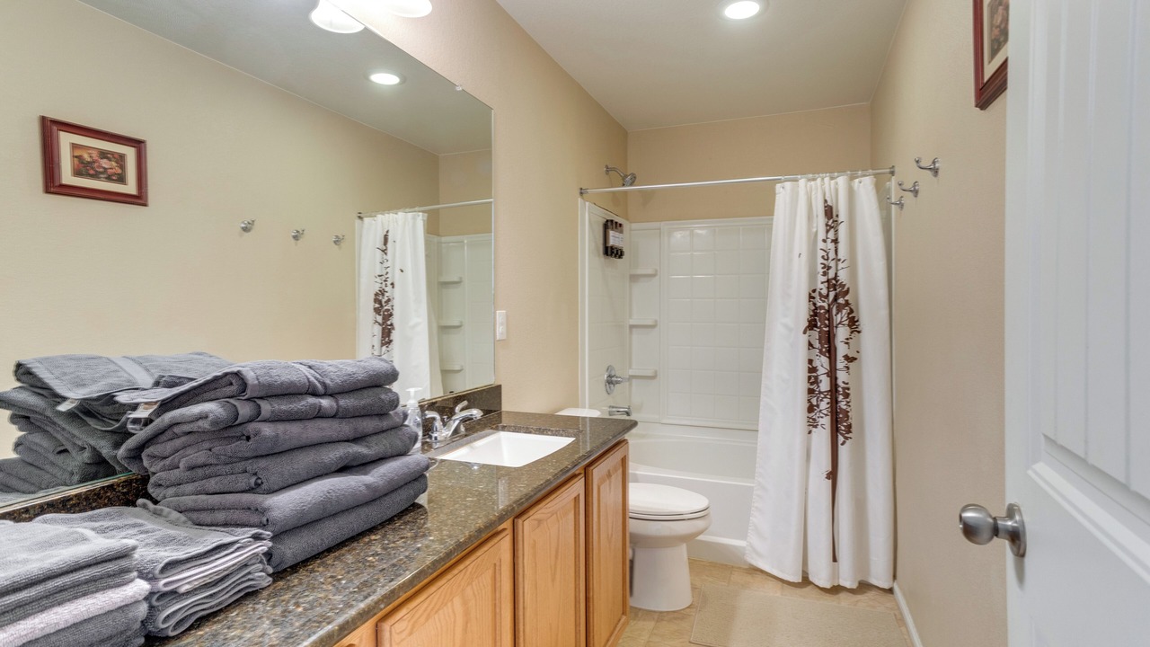 Photo of Bathroom in Green Valley Ranch