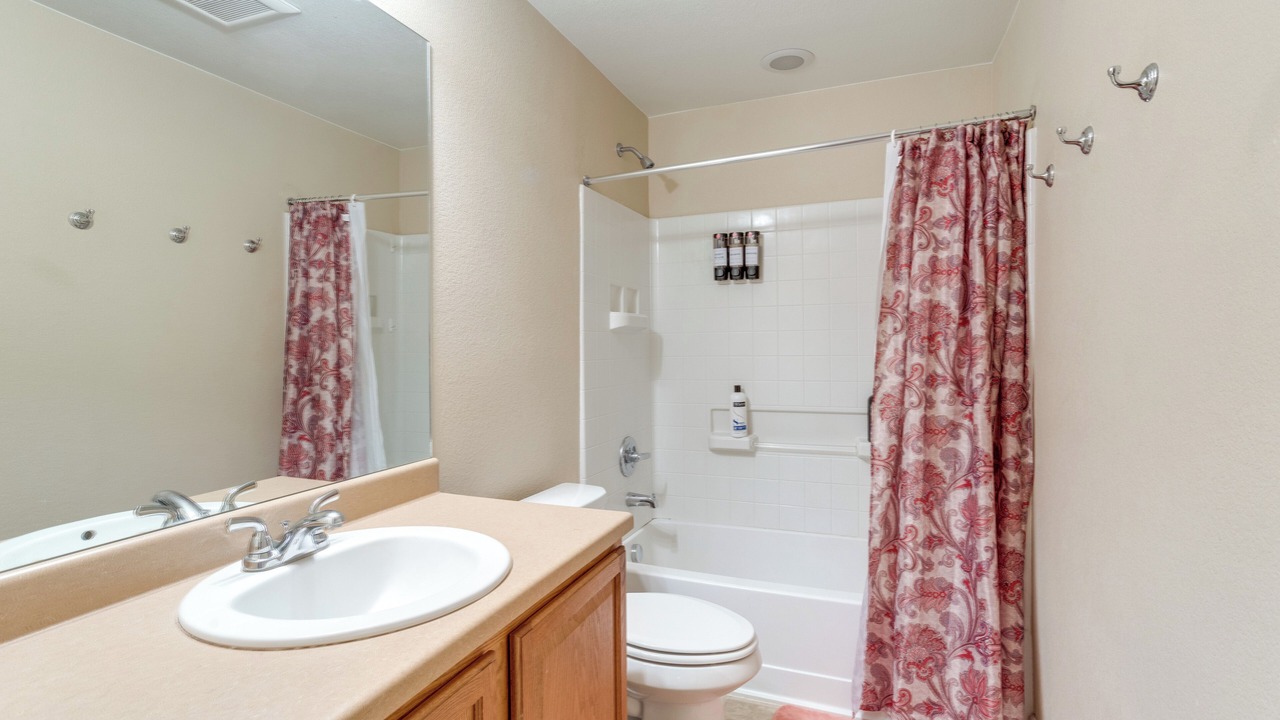 Photo of Bathroom in Green Valley Ranch
