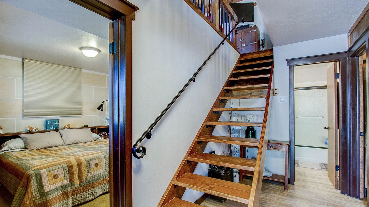 Photo of Bedroom in Woodland Park