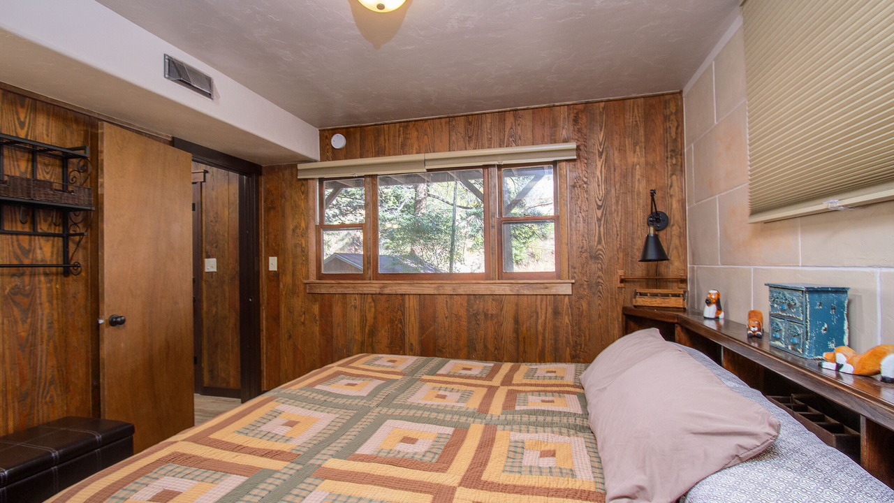 Photo of Bedroom in Woodland Park