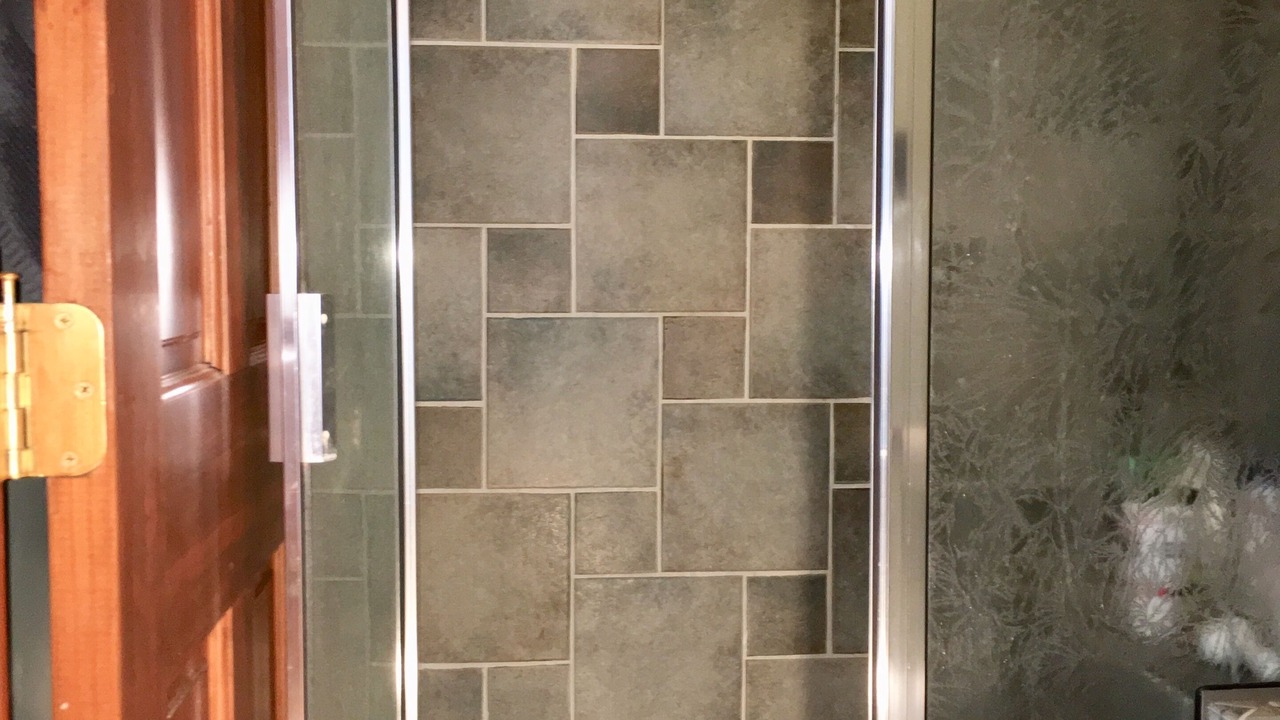 Photo of Bathroom in Redstone