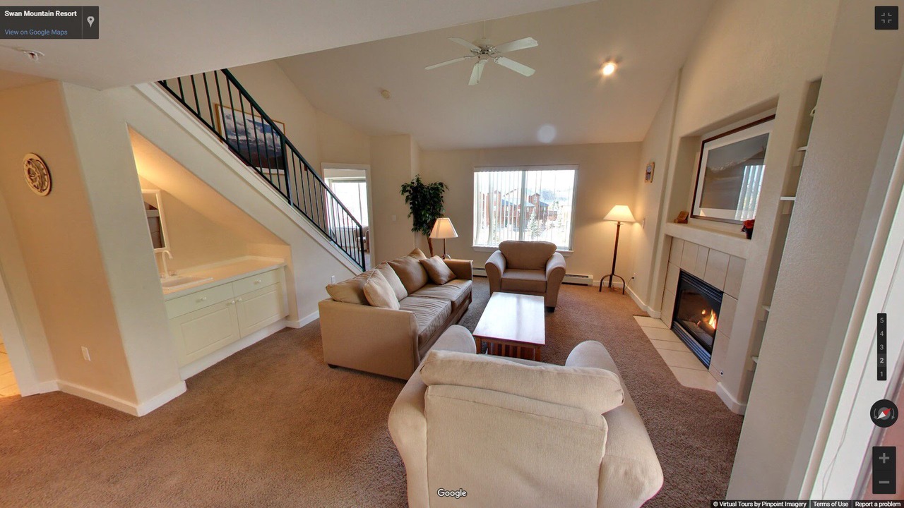 Photo of Livingroom in Summit Cove