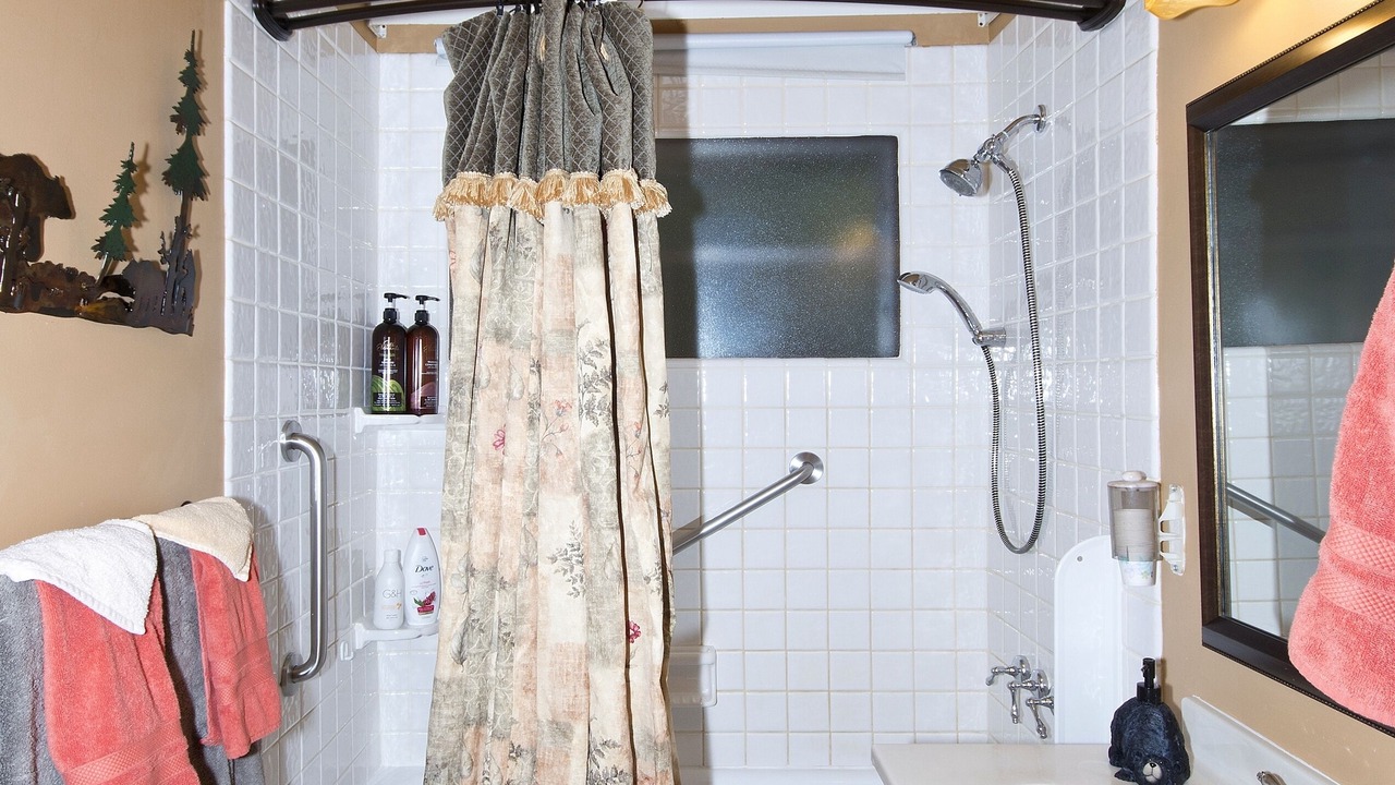 Photo of Bathroom in Green Mountain Falls