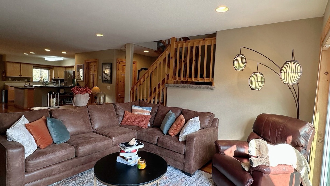 Photo of Livingroom in Warrior's Mark
