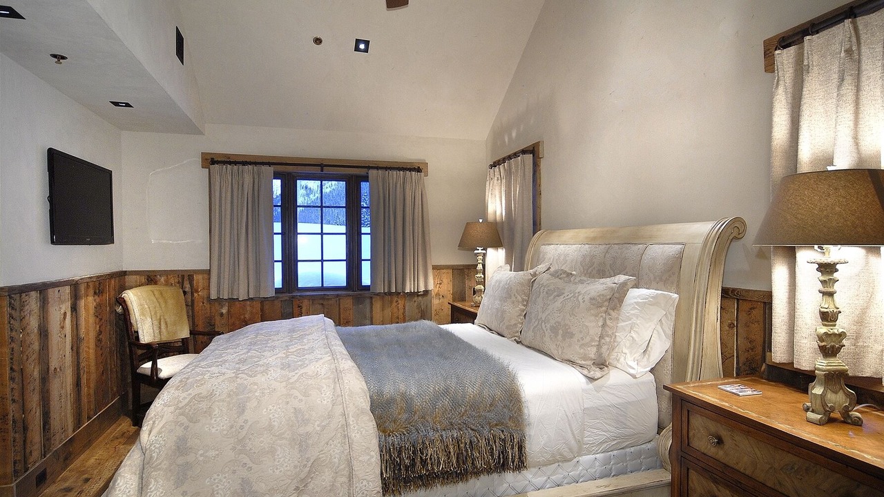 Photo of Bedroom in Crested Butte