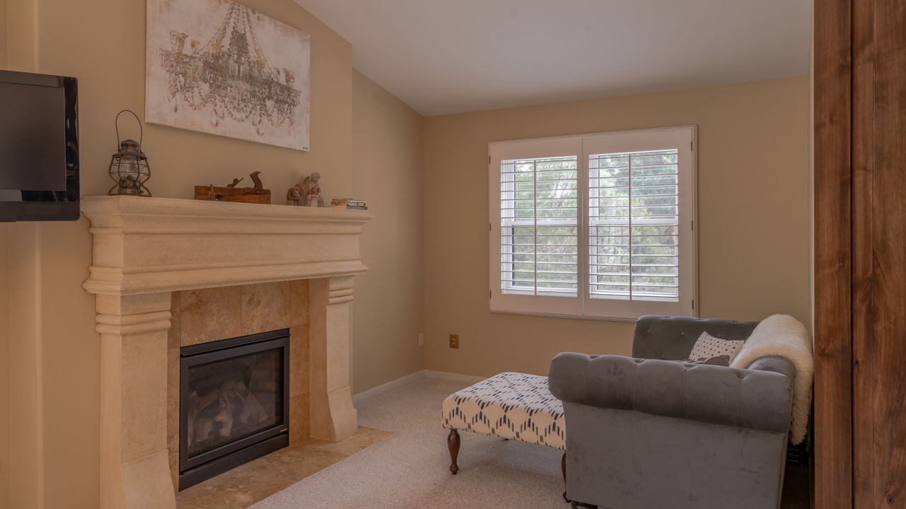 Photo of Livingroom in Broadmoor