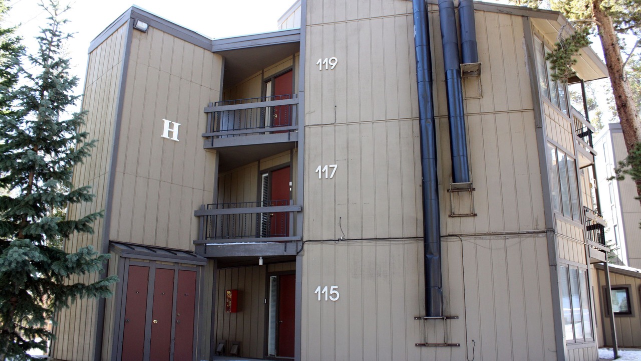 Photo of Outdoor in Peak 8