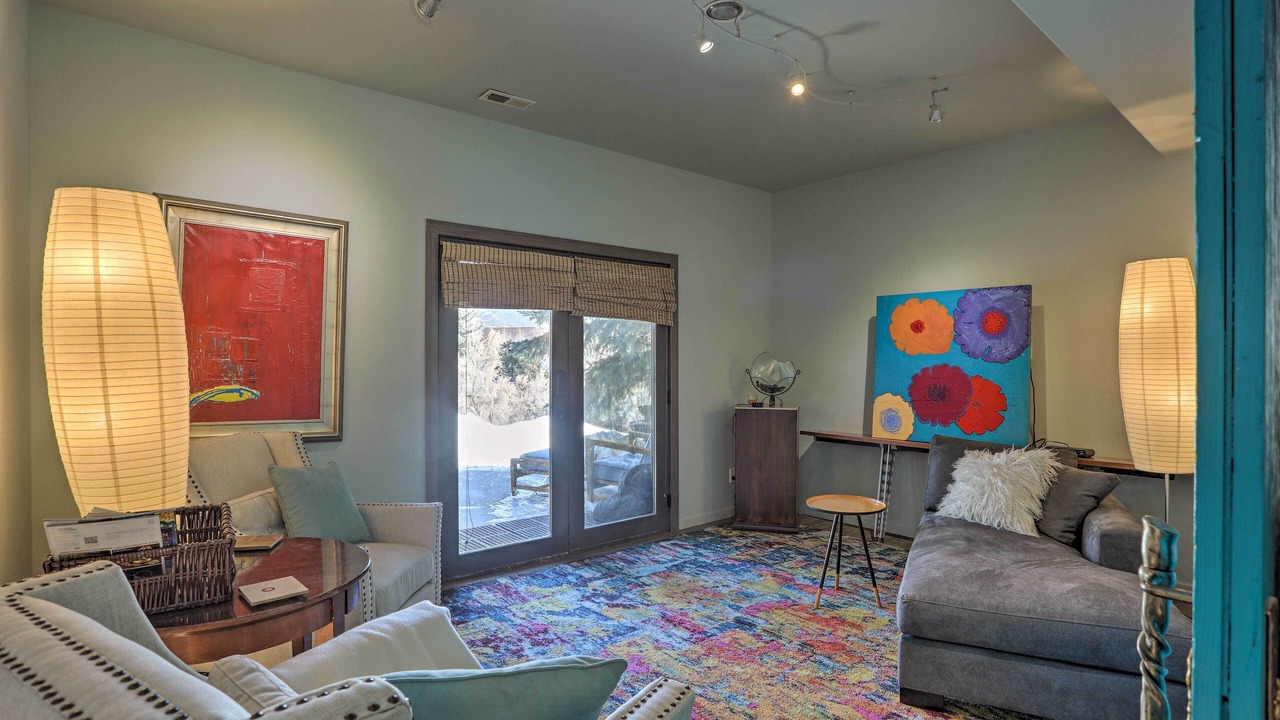 Photo of Livingroom in Eagle