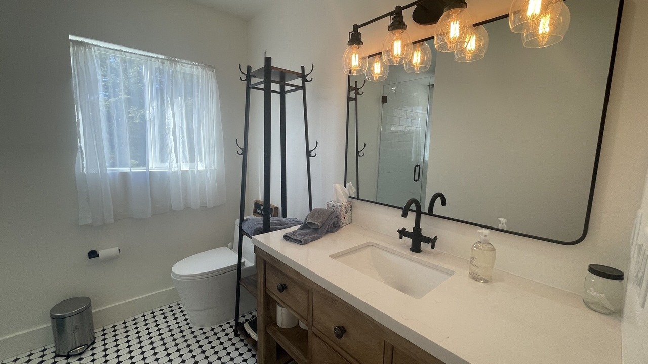 Photo of Bathroom in Basalt