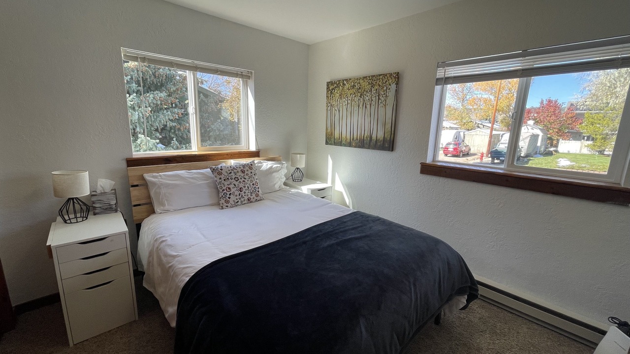Photo of Bedroom in Basalt