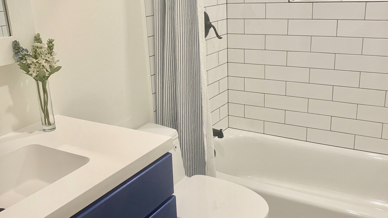 Photo of Bathroom in Basalt