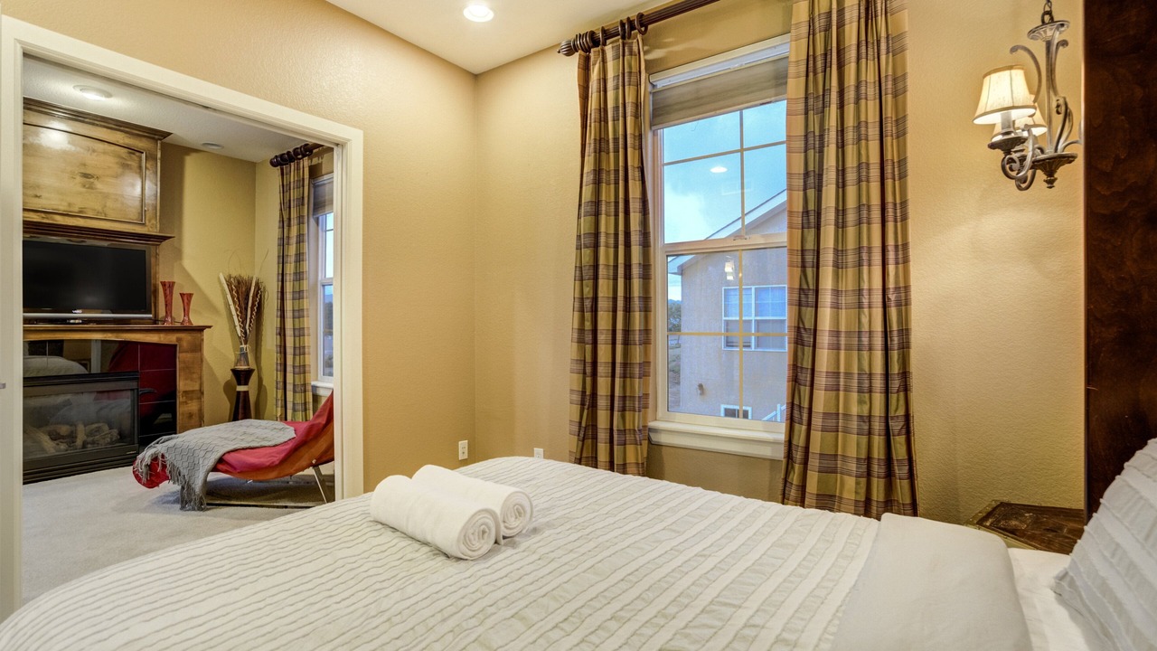 Photo of Bedroom in Central Colorado Springs