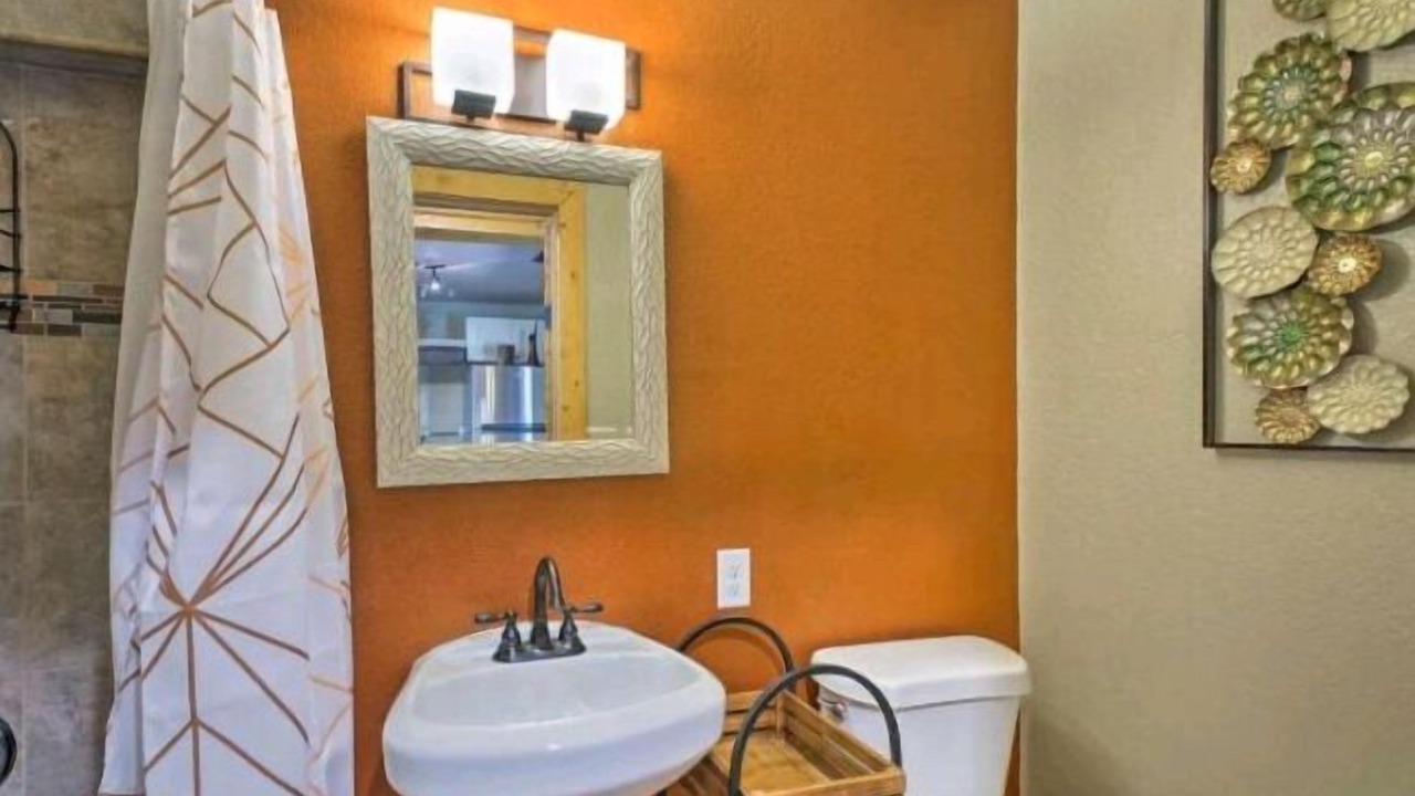 Photo of Bathroom in Cascade-Chipita Park