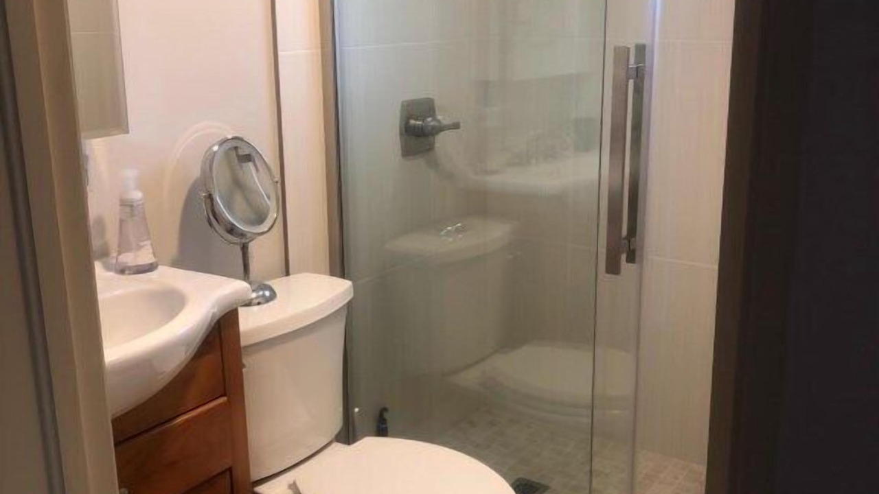 Photo of Bathroom in Redstone