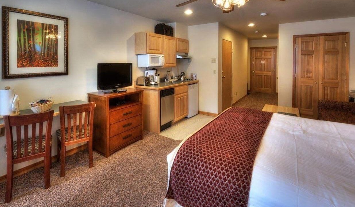 Photo of Bedroom in Four O'Clock