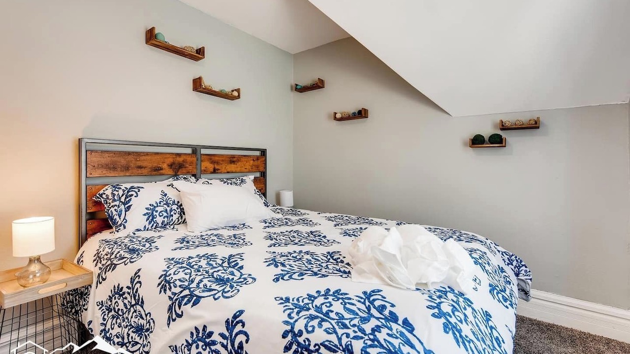 Photo of Bedroom in Central Colorado Springs
