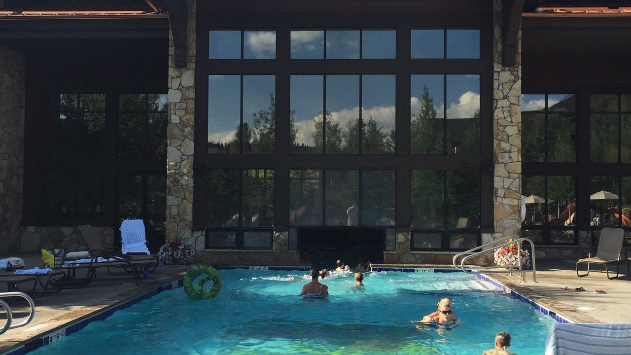 Photo of Outdoor in Four O'Clock