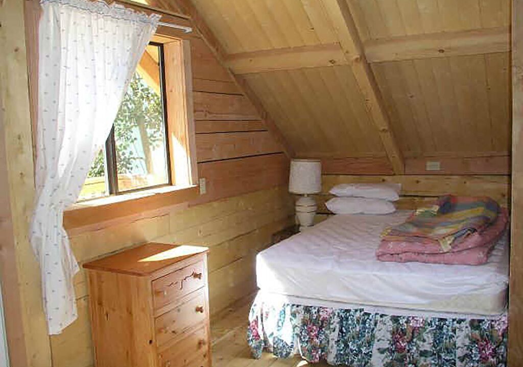 Photo of Bedroom in Lake City